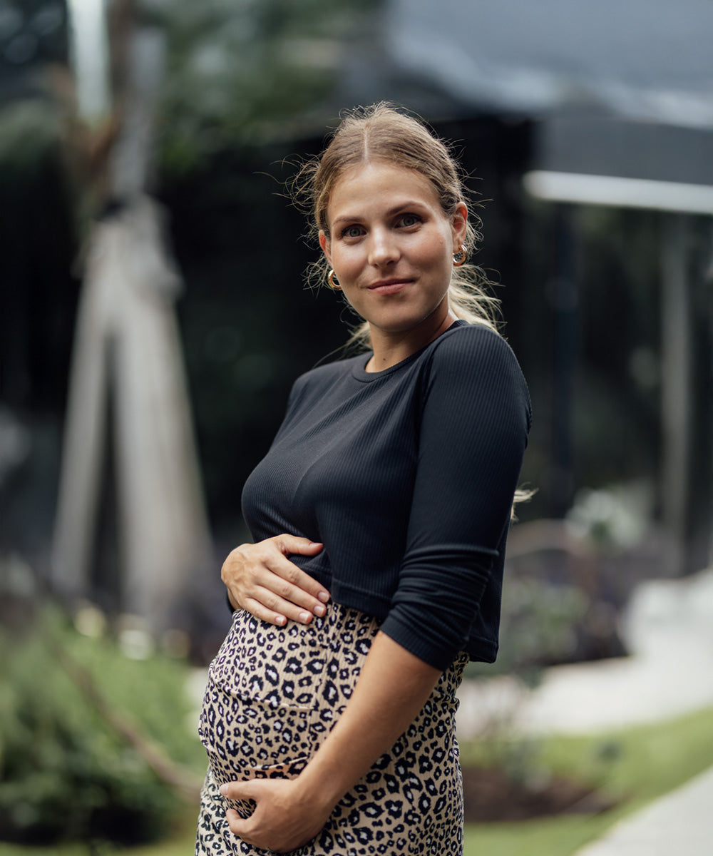 LONG SLEEVE BABY TEE BLACK