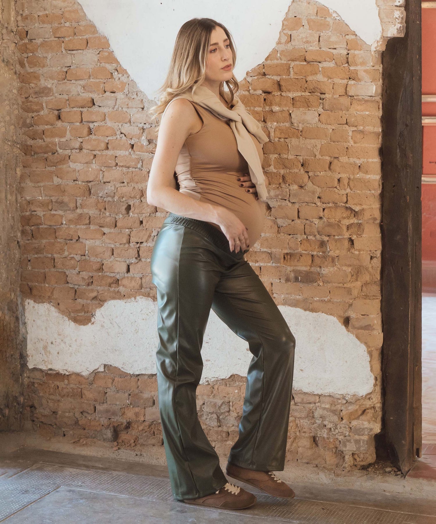 LEATHER LOW RISE PANTS GREEN