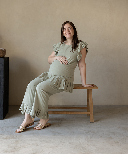 Conjunto para embarazada diseñado para embarazo, lactancia y postparto con comodidad y estilo.