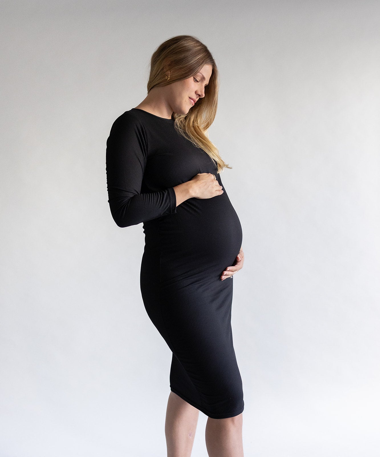 FITTED LONG SLEEVE BLACK DRESS