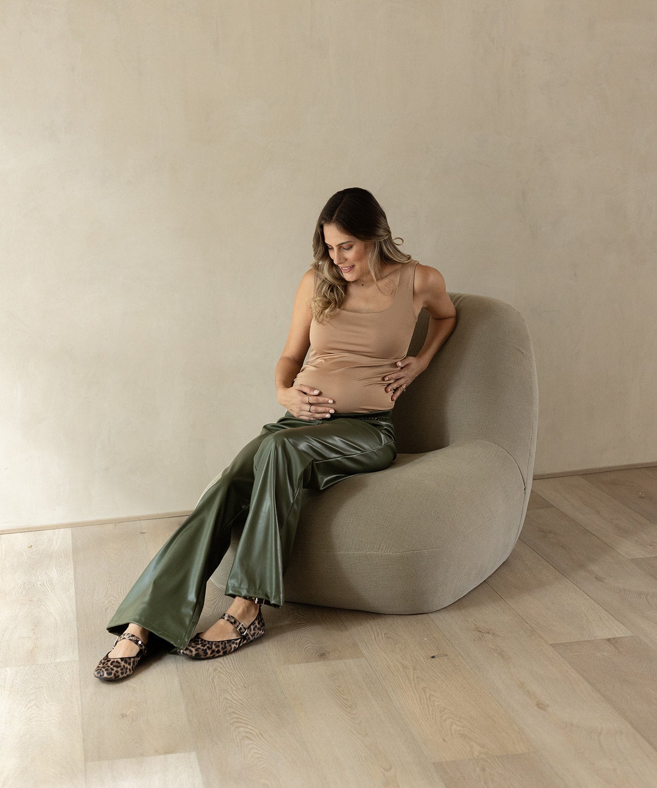 LEATHER LOW RISE PANTS GREEN